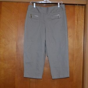 Courtenay Khaki Brown Capri Trouser Pant 8 NWT